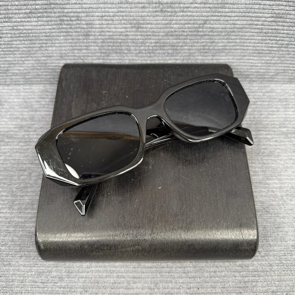 Vintage Y2K Style Chunky Black Rectangle Sunglasses Geometric Thick‎ Frame 90s